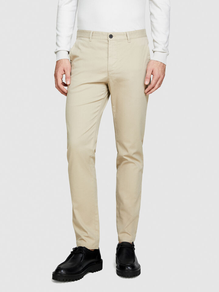 Printed chinos - men's chino trousers - Beige | Sisley image number 4